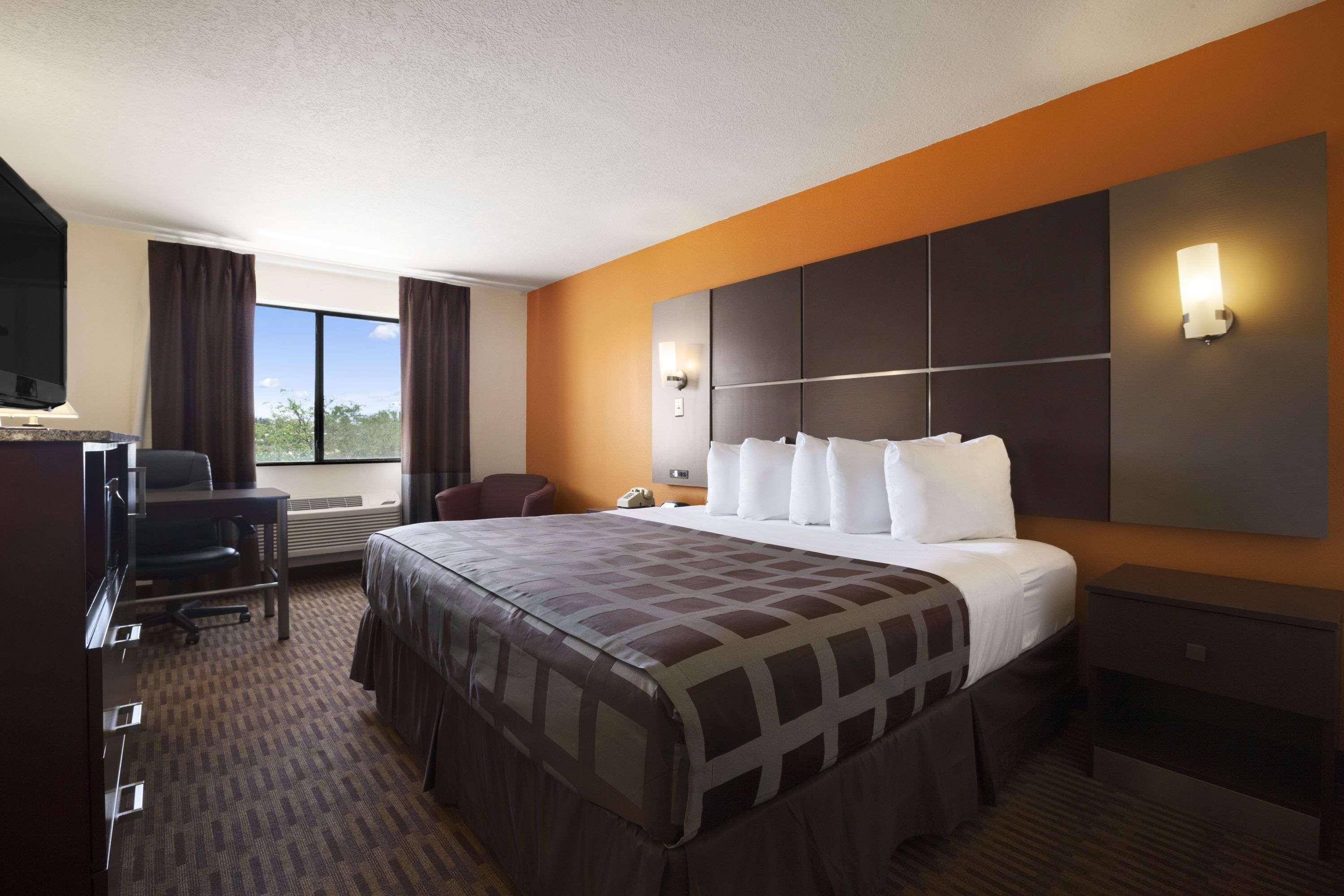 Days Inn By Wyndham Los Lunas Exterior foto