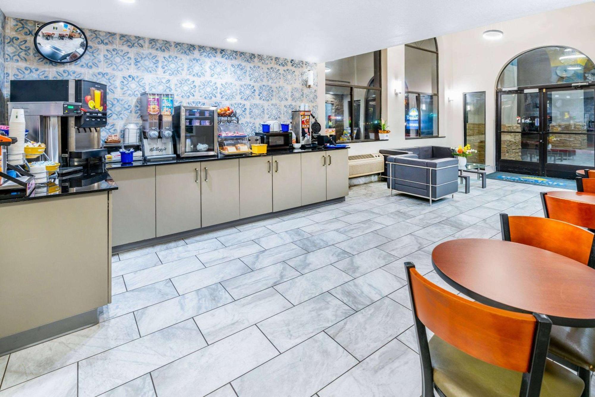 Days Inn By Wyndham Los Lunas Exterior foto