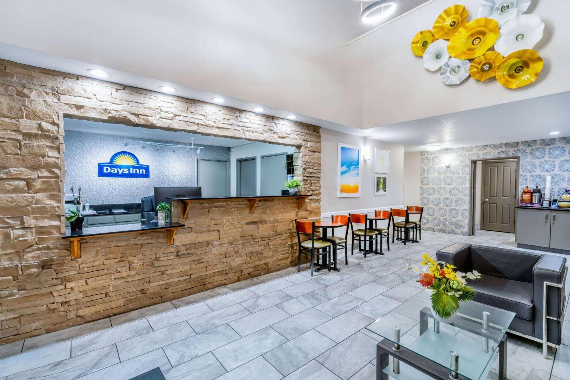 Days Inn By Wyndham Los Lunas Exterior foto